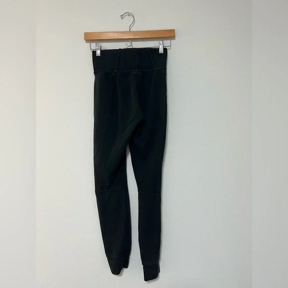 Nike Essentials Training Printed Leggings - Picture 5 of 11